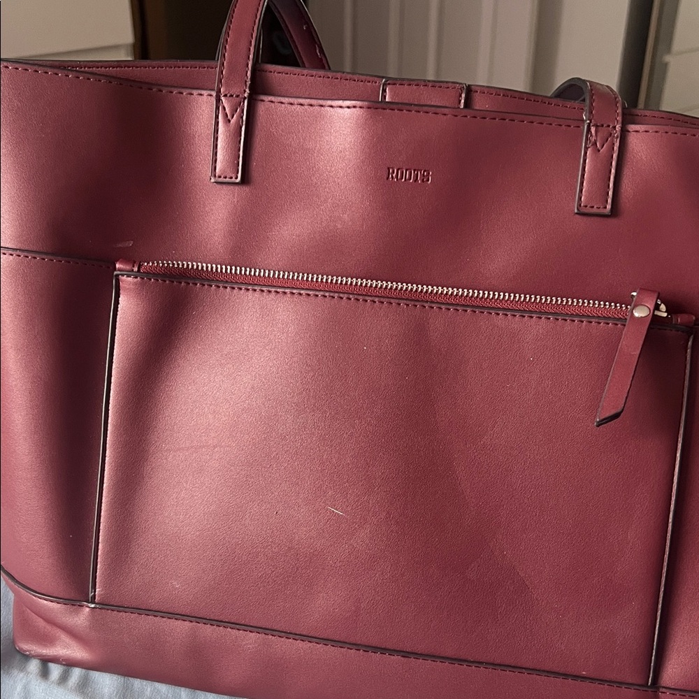 Roots Burgundy Leather Tote - Picture 3 of 4